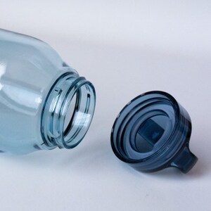 知床トコさん　ウォーターボトル　ブルー　500ml×1本　常温で水が飲める 耐熱マイボトル【配送不可地域：離島・沖縄県】【1629107】