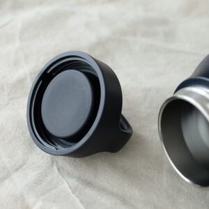 知床トコさん ウォーター タンブラー グリーン 550ml×1本 蓋付き 軽量【KINTO】【配送不可地域:離島・沖縄県】【1671605】