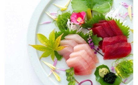 圧倒的な鮮度感 生まぐろ 1kg 鰹焼節 本節 ゆずしょうゆ味 セット 農林水産大臣賞受賞 生鮪 鮪 マグロ キハダマグロ 生節 なまぶし なまり節 刺身 柵 サク Tka002 和歌山県新宮市 ふるさと納税サイト ふるなび