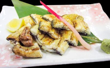 厳選国産うなぎ炭火白焼5尾 たれ・山椒付【順次発送】【BM08-tgun008】