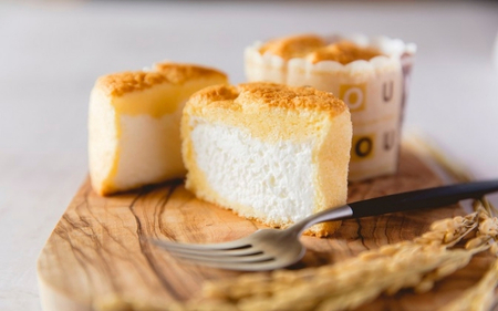 こめ油のセット こめ油と米粉のスイーツ詰合せ(なめらかクリームチーズスフレ・うるおいミニ生シフォン・もっちりフィナンシェ)【AL001-tsun008】