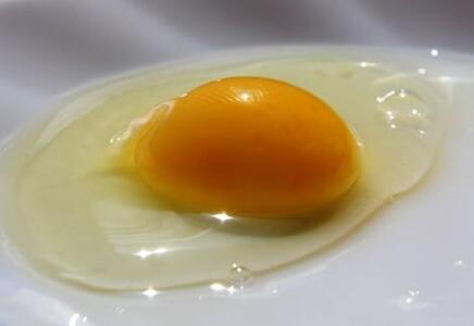 国産飼料にこだわった鶏が産む安全安心の 『レモン色たまご』1パック(10個入り)×3