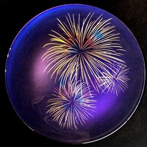 【全4回】 フラットプレートM 定期便 【 3月発送：墨桜純白 6月発送：花火マジョブルー 9月発送:紅葉漆黒 12月発送：マジョ銀箔ブルー 】【NF1】