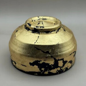 抹茶碗 漆黒 金箔貼り（マット仕上げ）［NF69］