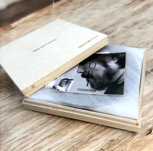 丸小皿 鯉 純白 ［NF265］