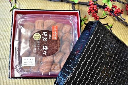 【ギフト用】高級南高梅うす塩800g入 紀州塗箱 網代模様仕上 【SW79】