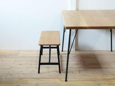 【W900】アイアンベンチ(木部:クリア フレーム:艶消しブラック)オーク 無垢材 家具