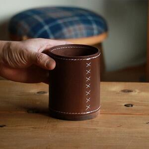 レザーとウォルナットのペン立て【ブラウン】