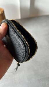 ラウンドファスナーキーケース【ブラック】