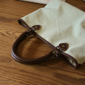 【サンドベージュ】MT-03 帆布×革 クラシカルな雰囲気のミニトートバッグ 