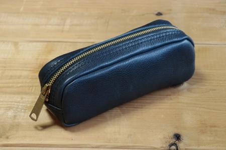 イタリアンレザーペンケース(筆箱) 【ネイビー】