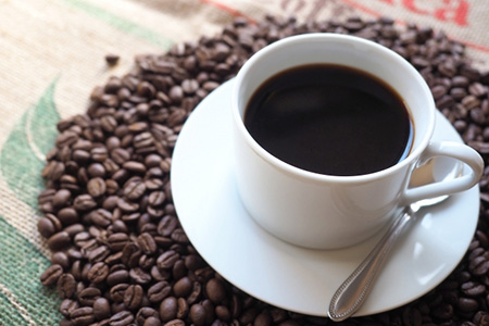 自家焙煎コーヒー豆（キリマンジャロ・モカイルガチェフェ）各300gとカリタ102コーヒーフイルター100枚セット