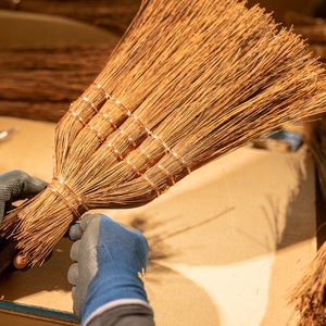 国産シダ箒　５玉【fkms003】