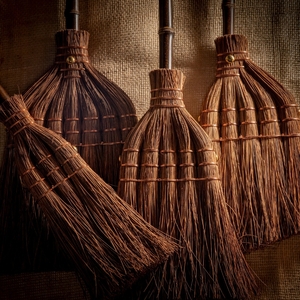 国産シダ箒　５玉【fkms003】