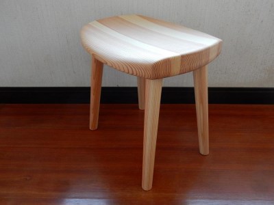 2019年ウッドデザイン賞受賞 紀州材使用 杉スツール