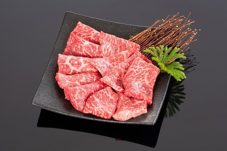 「熊野牛」 特選モモ焼肉 300g 4等級以上和歌山県産 黒毛和牛