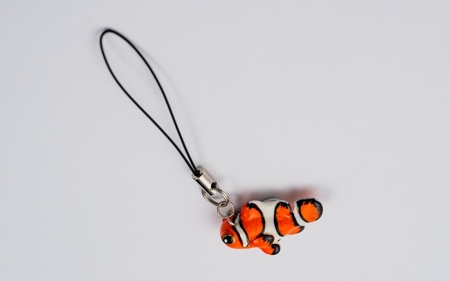 デフォルメストラップ / キーホルダー 魚 さかな フィッシュ 釣り 海 うみ クマノミ 海水魚 海の生き物 鍵 かぎ 家 車 自転車 かわいい お土産 雑貨 思い出 プレゼント ギフト すさみ 【mac001A】