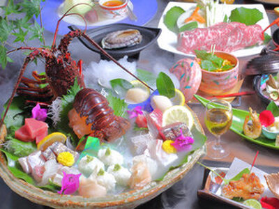 ホテルベルヴェデーレ1泊2食付【ペアご宿泊プラン】華兆 / 宿泊券 宿泊チケット 一泊二日 和歌山 紀南 南紀 食事付き 観光 バイキング 会席【iki106】 