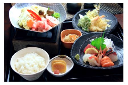 エビとカニの水族館とレストランでのペアお食事券+和歌山のお土産満載!