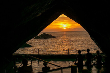 南紀勝浦温泉 宿泊割引券 3,000円相当　温泉