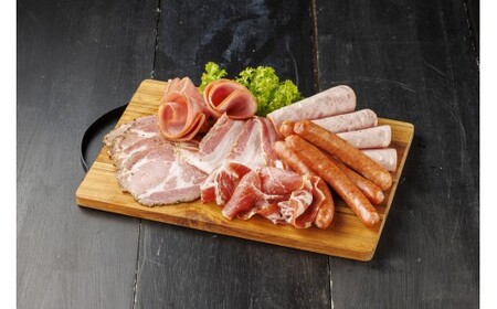 【年内発送可】〈大山ハム〉ハム・ソーセージ7品詰め合わせ（DLG-404）　ハム　ウインナー　生ハム　ベーコン　燻製