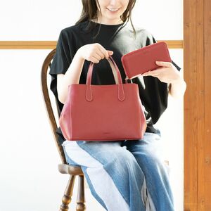 BARCOS シュリンクレザーハンドバッグ＆財布＜ユニバーサルセット＞ レッド かばん 鞄 リュック バック バッグ プレゼント ギフト 財布 長財布 ウォレット セット おしゃれ