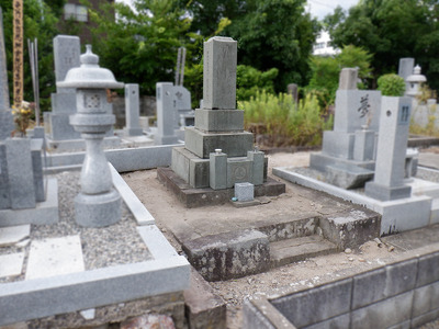 「お墓掃除」サービス 墓 墓掃除 お墓 お墓掃除 お墓の清掃 清掃 サービス 鳥取県 倉吉市