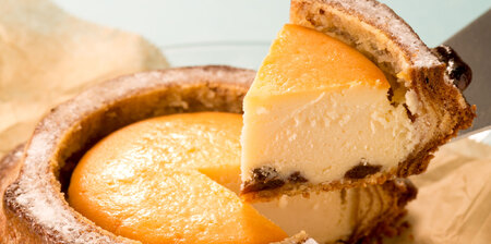 Y994 新感覚！絶品八頭チーズケーキ【無添加冷凍スイーツ】バウムと味わう濃厚贅沢スイーツ