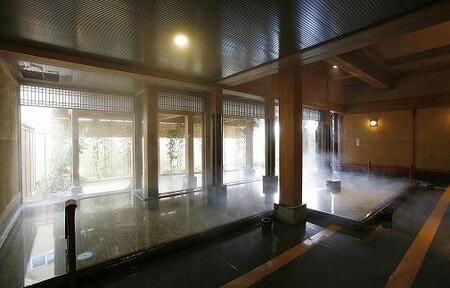 三朝温泉 万翆楼 ハイグレード 和室ペア宿泊券（1泊2食付き）【GW、お盆、年末年始等ご利用不可日有】