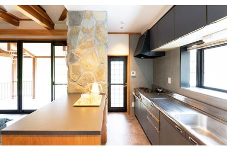 虹の村コテージ宿泊券（5,000円分）鳥取県南部町 / 緑水園 / 緑水湖 [RY01]