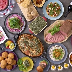 鳥取県・大山【平日限定】メルキュール鳥取大山リゾート＆スパ1泊2食オールインクルーシブ宿泊ペア招待券【1692212】