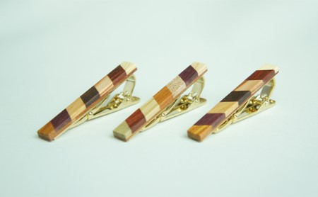 寄木の斜めボーダーネクタイピン
