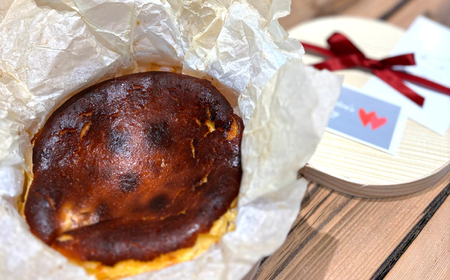 ケーキ バスクチーズケーキ ホール 直径12cm わっぱ入り 季節のフルーツコンポート入り 冷凍 島根県松江市/Kenasun[ALHF001] ケーキ ケーキ