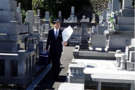 【浜田市内限定】お墓参り代行サービス（1回）仏花【造花】・写真入り報告書付き お墓参り 代行 代行サービス 報告書 付き お盆 お彼岸 【158_1932】