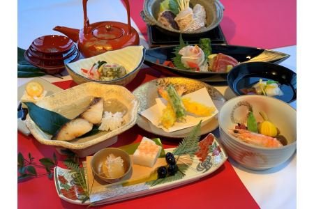浜田産のどぐろ付懐石料理！ペア宿泊プラン（一泊二食）【ホテル松尾】 宿泊 宿 ホテル 出張 駅前 好立地 おもてなし ペア 利用券 観光 お祝い 宿泊券 イベント 旅行 体験 チケット【167_1476】