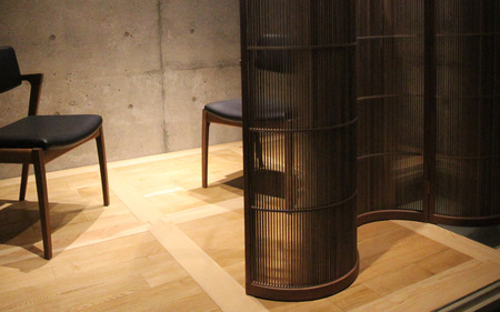 組子細工 衝立「波」3連(ウォルナット)組子細工 組子 パーティション 工芸品 伝統工芸 木製 曲げ組子【031_1977】