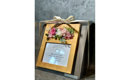 ブリザードフラワーのフォトフレーム（木製スタンドタイプ)【ピンク】