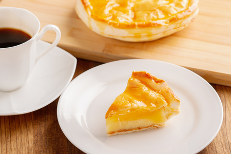 オホーツクで焼き上げる絶品の手作り アップルパイ 12cm SRMJ006