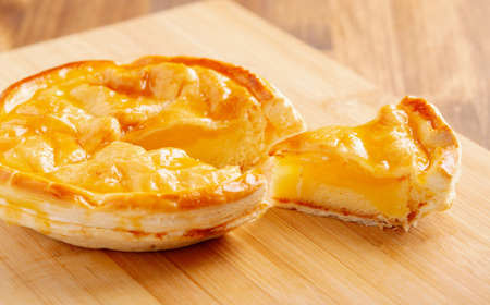 オホーツクで焼き上げる絶品の手作り アップルパイ 12cm SRMJ006