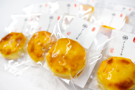 ミニチーズケーキ10個セット【チーズケーキ プレーン 大人のチーズケーキ スイーツ デザート 酒の肴 蒲鉾 かまぼこ 練り物 練物 ねりもの 練リ製品 魚肉 おつまみ おやつ お土産 冷蔵 贈答 父の日 母の日】