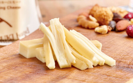 チーズ ナチュラルスナッカー（スモーク）1個 [AIBH017]