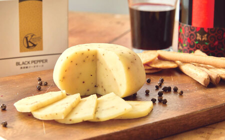 チーズ 黒こしょうゴーダチーズ １個 180g [AIBH023]