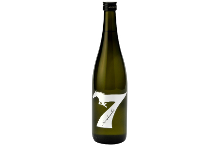 七冠馬 ゴールド・シルバーセット【日本酒 720ml 四合瓶 2本 詰め合わせ セット 飲み比べ 七冠馬 純米吟醸 純米酒 お酒 酒 地酒 晩酌 こだわり アルコール プレゼント 贈り物 贈答 ギフト】