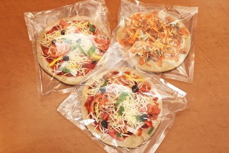 地元野菜がたっぷり！自家製ピザおまかせ３枚セット【冷凍 簡単調理  pizza 総菜 野菜 特製 自宅用 トースター ピザ A-170】