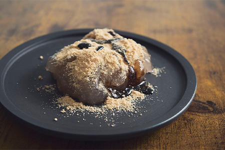 本わらび粉100%!なめらか『もちとろわらび餅』(150g×2個)きなこ・黒蜜付き【配送不可地域:離島】【1449861】