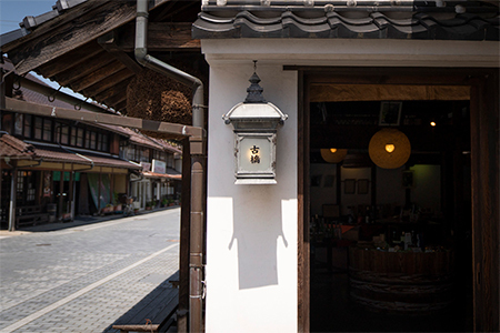 【最高金賞受賞】山田錦×地元の湧水で醸した『初陣 純米大吟醸』1.8L(箱入り)【1473120】