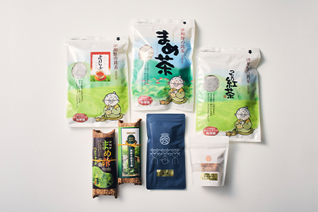 津和野の人々が飲むまめ茶が入った秀翠園銘茶とお菓子セット