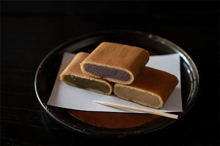 こだわりのあん3種で作った津和野銘菓・源氏巻とつわの羊羹の3味セット【1144611】