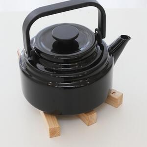 木製 鍋敷き  天然木 無垢材 耐熱  キッチン用品  ヒノキ  日本製  kitoen（木と縁）