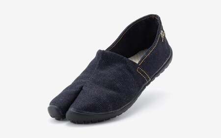 足袋型シューズ『たびりら』カラー：デニム【22.5cm】【倉敷市産 国産 靴 くつ シューズ 足袋型コンフォートシューズ 足袋シューズ 足袋 軽い 綿100％ 岡山県 倉敷市 おすすめ 人気】